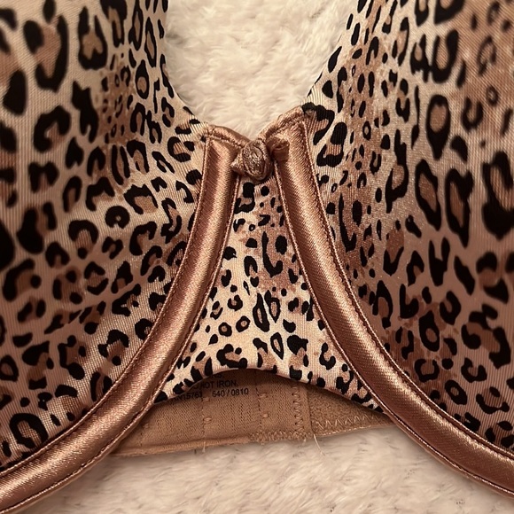 Bali Animal Print Bra Size 38D NEW without tag - Picture 4 of 8